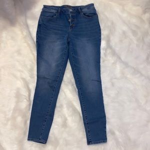 BNWOT Maurice’s high rise skinny jeans